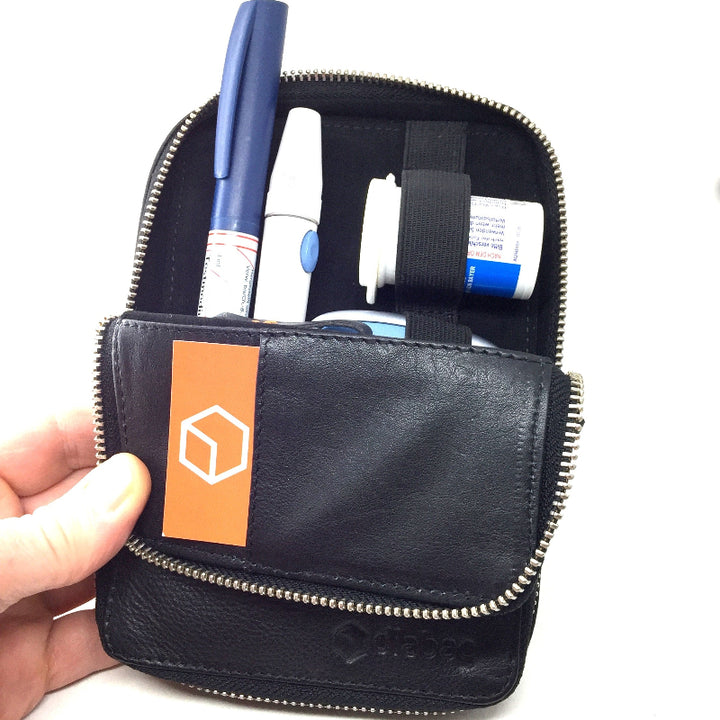 Diabetes Zubehörtasche diabag ''ONE plus'' Rindnappa Leder Schwarz Offen