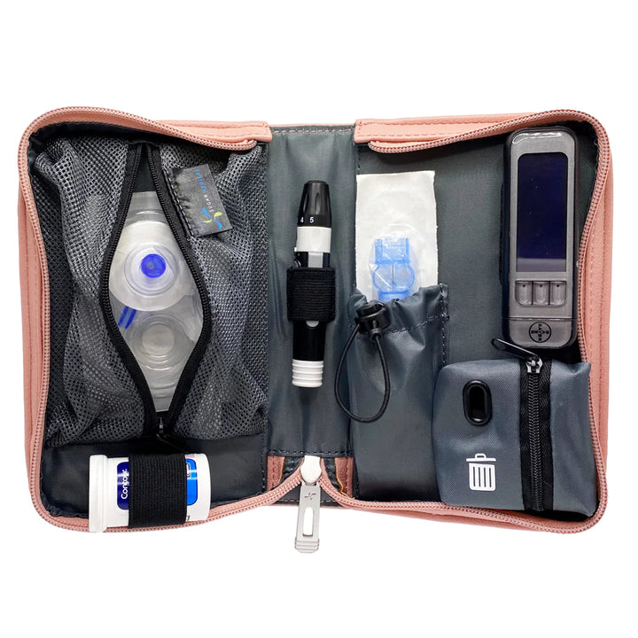 Zubehörtasche: sehr kompakt für den Diabetes Alltag, variabel nutzbar als Etui/Clutch, Veganes Leder abwaschbar.