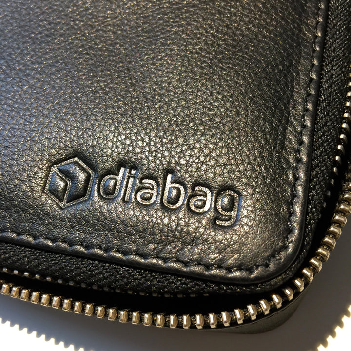 Zuckerschmuck Diabetes Zubehörtasche diabag ''ONE mini'' Rindnappa Schwarz Logo